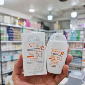 کرم ضد آفتاب اون فلوئیدی مینرال بی رنگ SPF50 حجم 40 میل