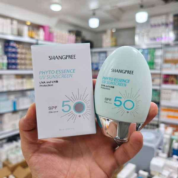 کرم ضد آفتاب بی رنگ شانگپری SPF 50 حجم 60 میل