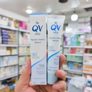 سرم مرطوب کننده و جوان کننده صورت کیووی QV ۳۰ گرم